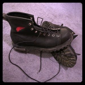 Men’s Red Wing black motorcycle type boots
